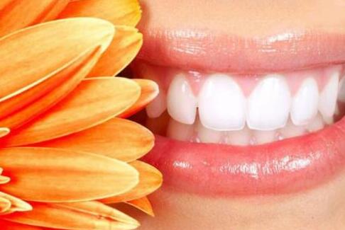 生活中哪些因素会影响种植牙寿命长短呢-四川种植牙厂家